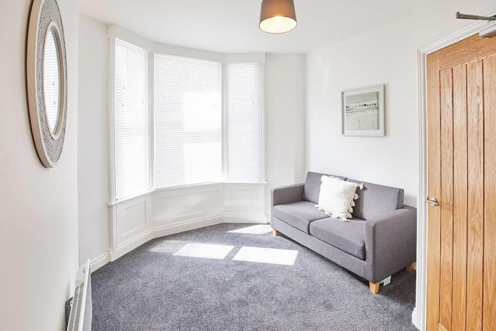 Apt 1 - Queens Court Σκάρμπορο Εξωτερικό φωτογραφία